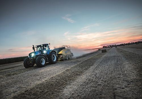 La presse BigBaler PLUS de New Holland relève un défi qui prouve sa productivité hors pair, l’excellente qualité des balles et sa fiabilité exceptionnelle