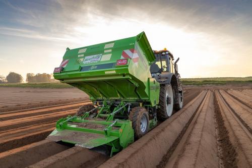 AVR présente trois nouvelles planteuses