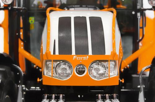 Steyr stelt een nieuw bosbouw-beschermingsconcept voor de Multi voor.