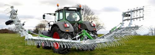 Weidebeluchter Scariflex R6S5 en nivelleereg Scariflex R6S6