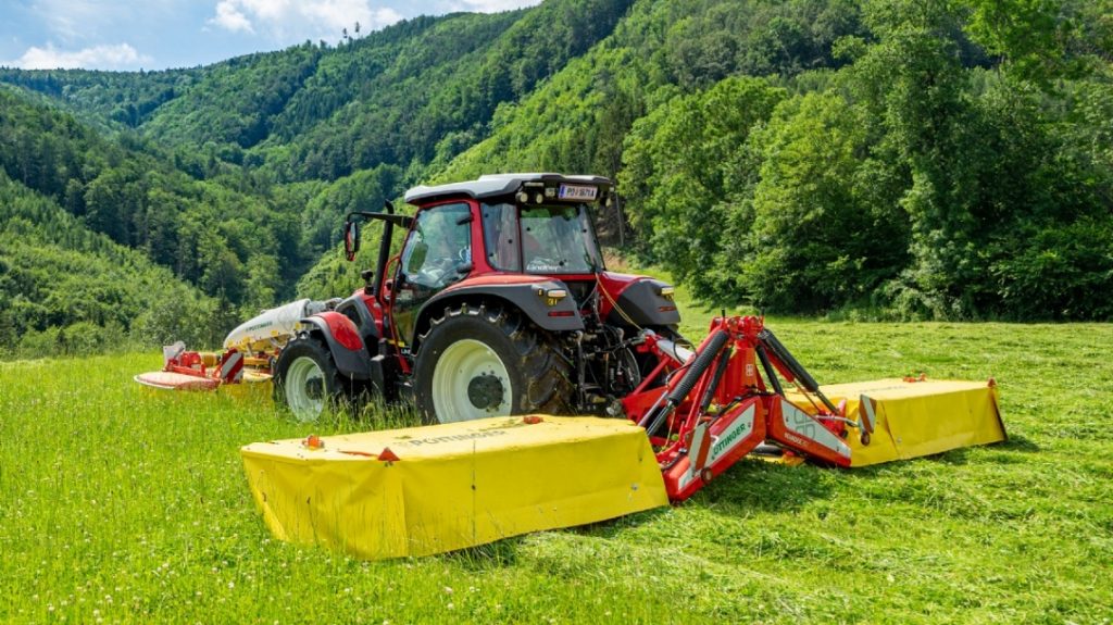 La nouvelle faneuse HIT 16.18 T Une classe à part