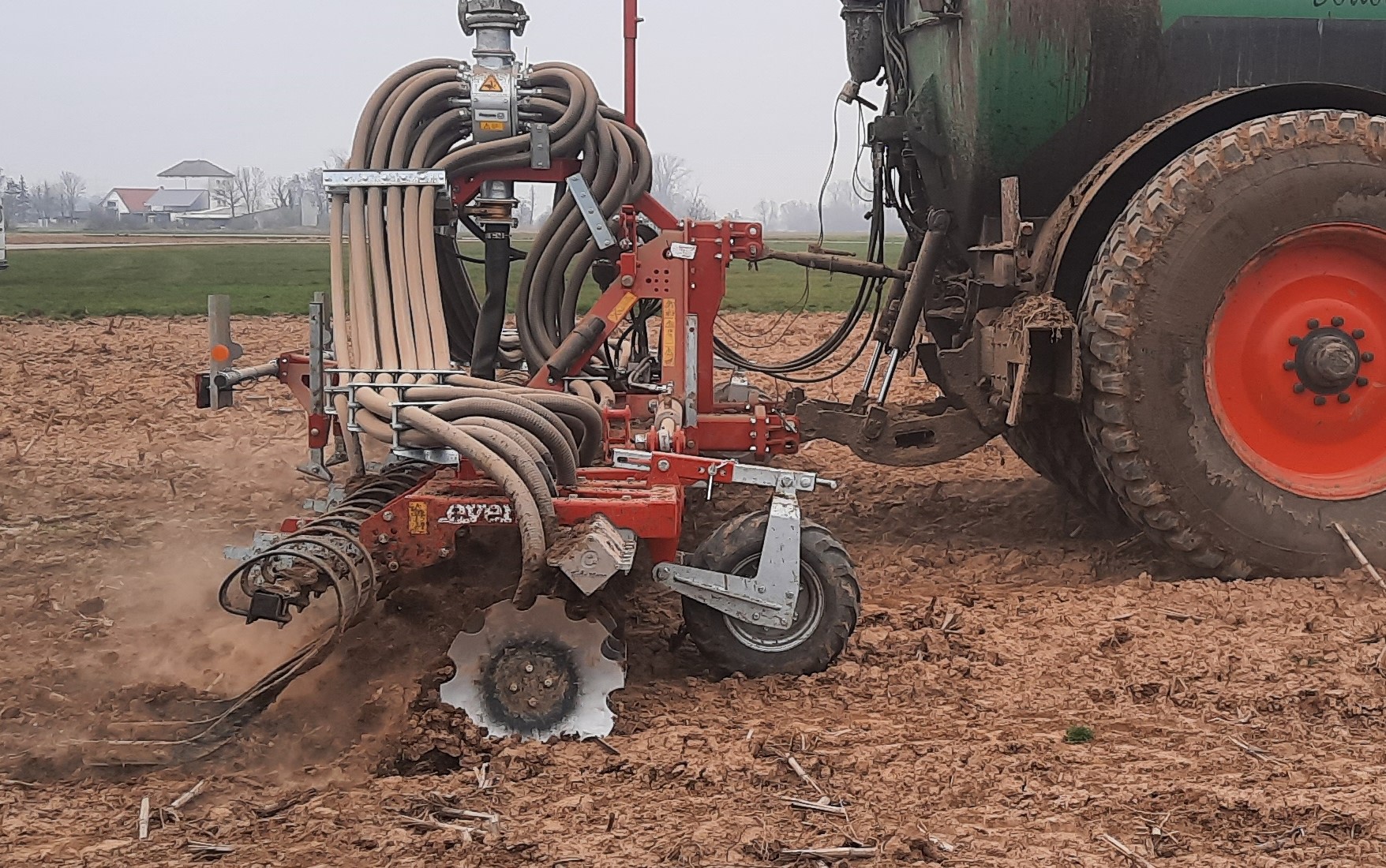 Evers Toric Mono – snel en eenvoudig mest inwerken op grote werkbreedte met laag brandstofverbruik