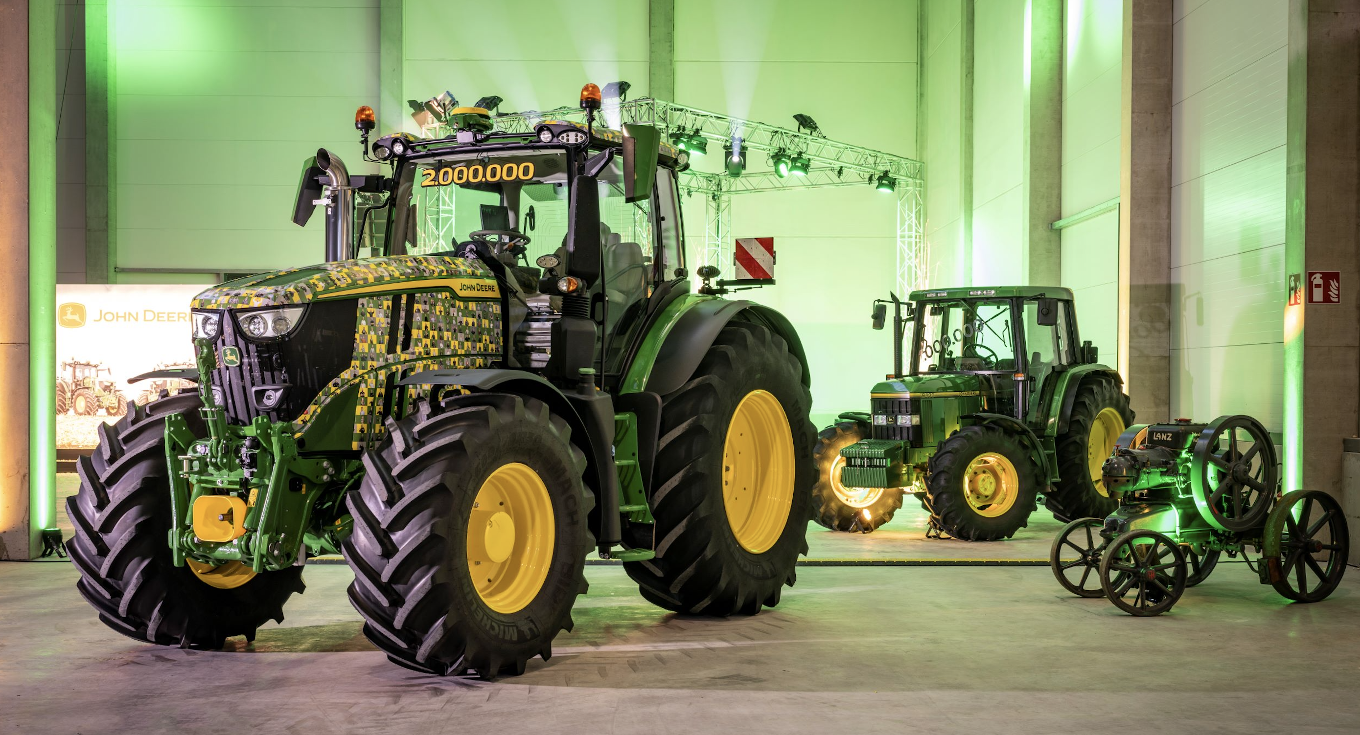 2 miljoenste John Deere rolt van de band in Mannheim
