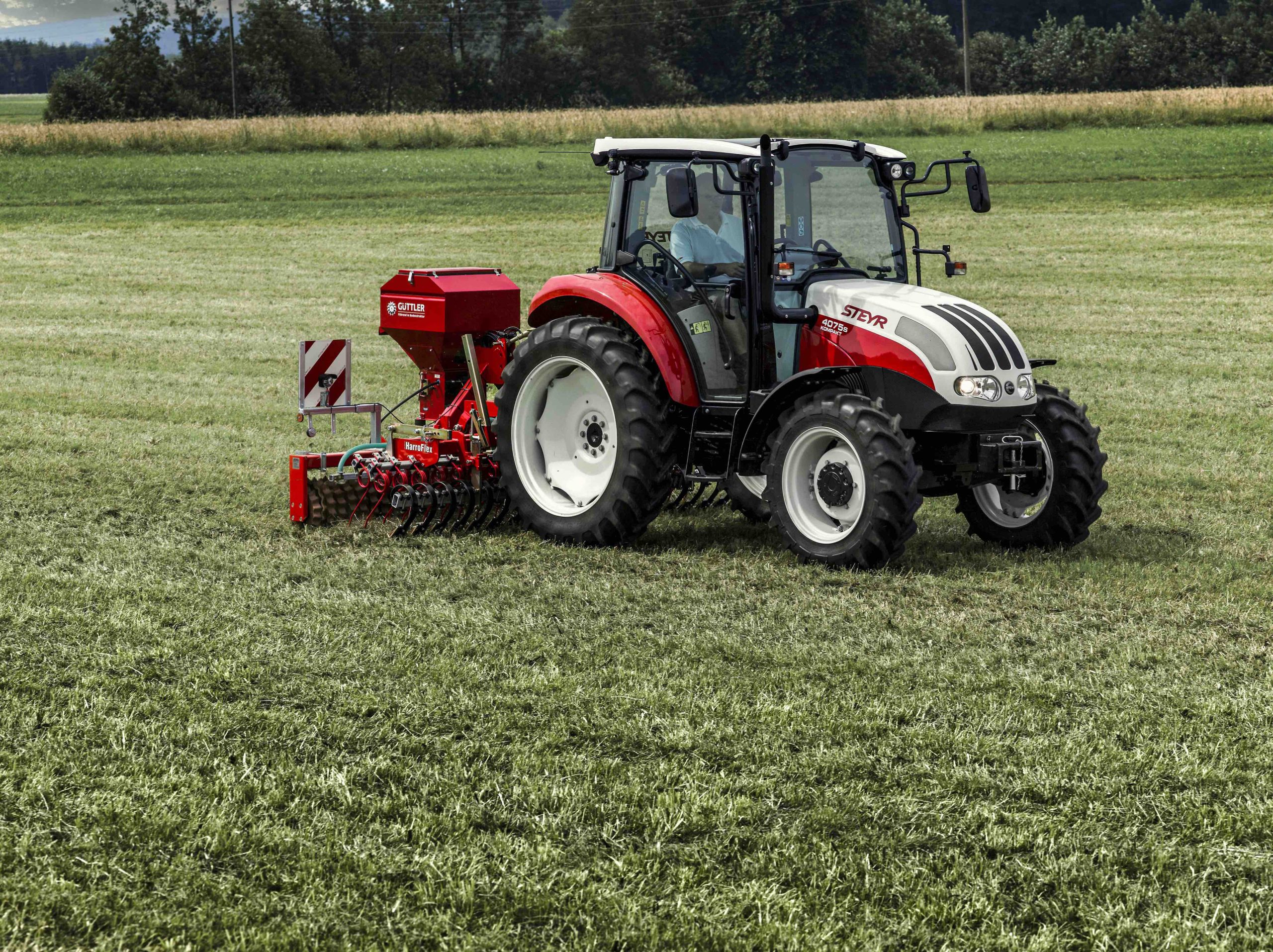 TOEVOEGING KOMPAKT S BREIDT STEYR®-AANBOD IN 75-80 PK- SECTOR UIT