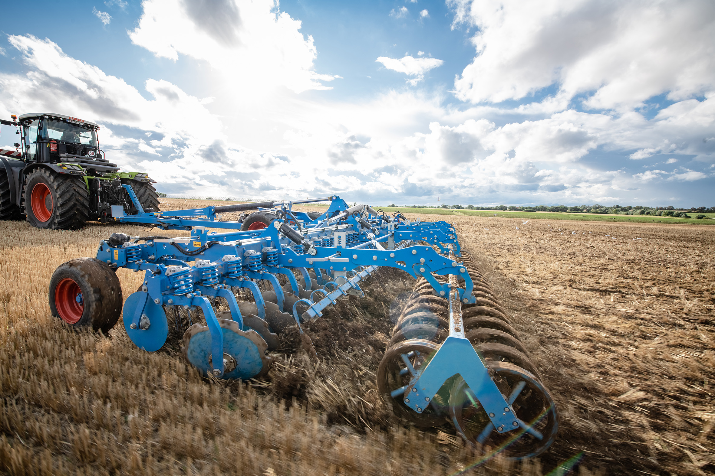 LEMKEN presenteert de tien meter brede Rubin 10