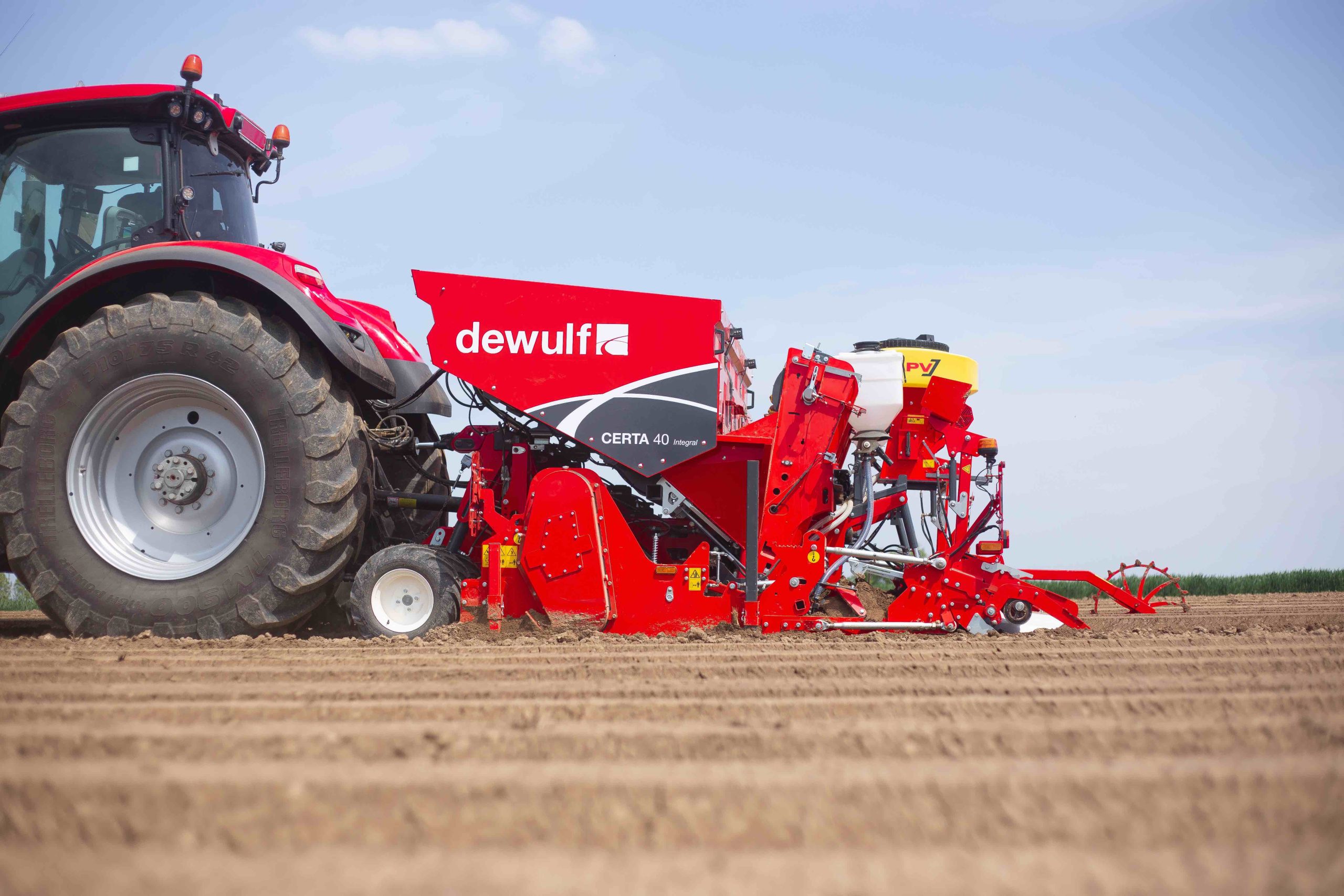 Revenons sur l’édition 2023 de Potato Europe : Dewulf a dévoilé la Certa 40 Integral et la série MH 24x équipée du système Scotts Evolution