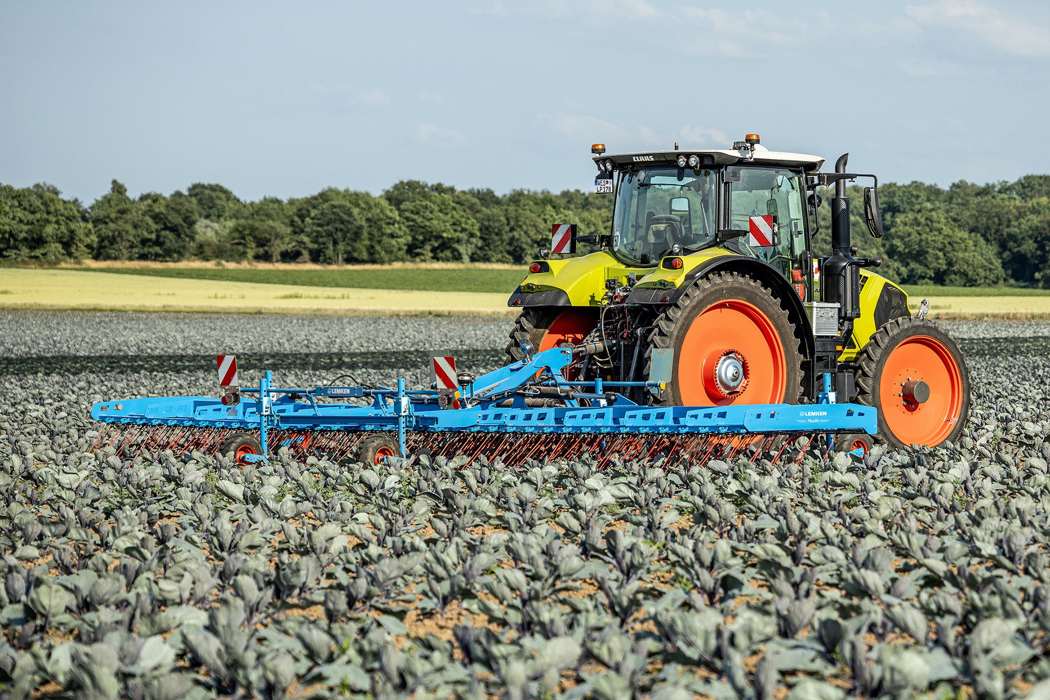 Oneffenheden en onkruiden de baas met de nieuwe wiedeg van LEMKEN