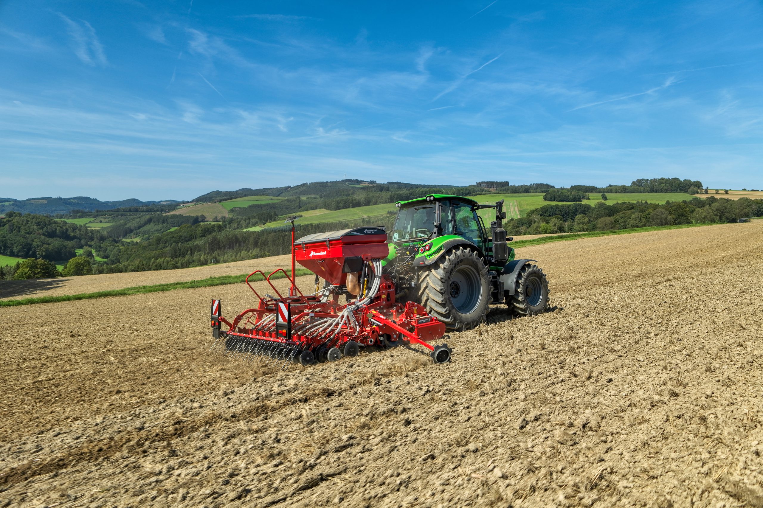 Kverneland introduceert een nieuwe generatie pneumatische opbouwzaaimachines, de Saterra.  