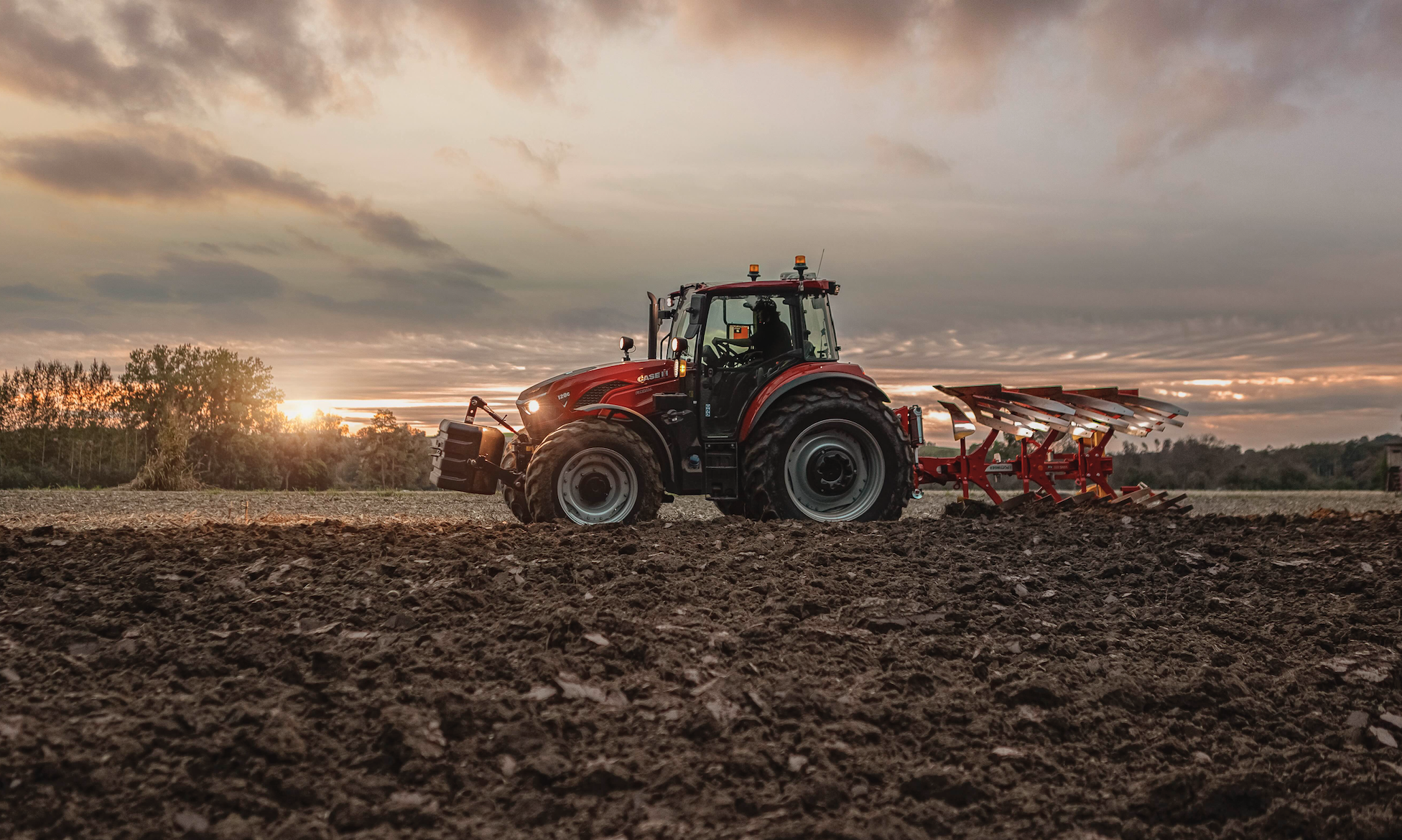 Case IH onthult nieuwe 2025 Farmall C: vernieuwde kracht, comfort en precisietechnologie voor moderne landbouwers