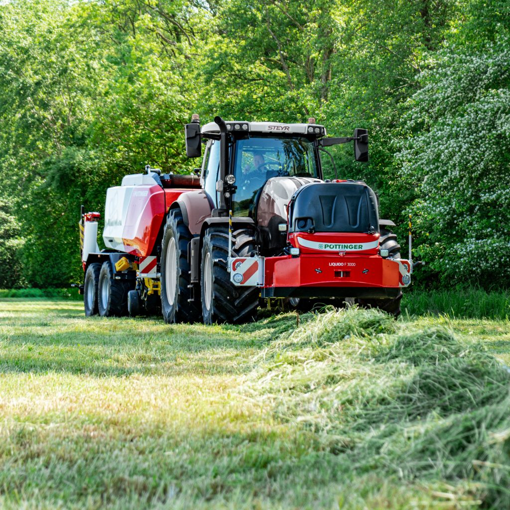 Nieuw product van PÖTTINGER: de veelzijdige silage-additief tank LIQUIDO F