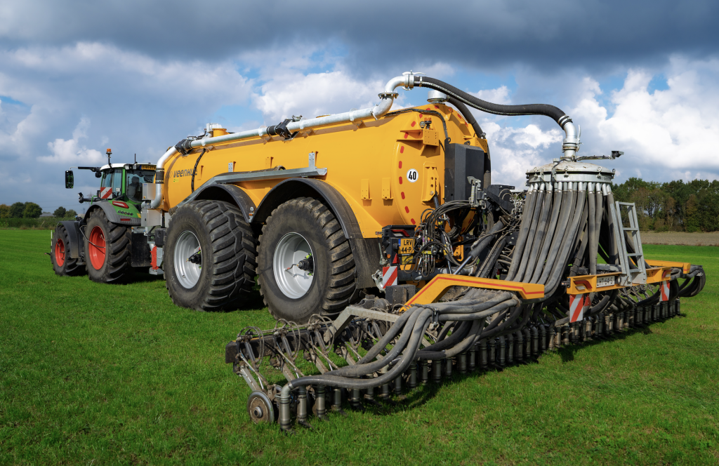 VEENHUIS INTRODUCEERT NIEUWE EVORA MESTTANK: KRACHTIGE BOUW, WENDBARE PRECISIE