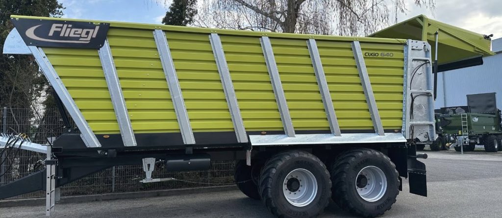 Fliegl introduceert CUGO: compacte krachtpatser voor efficiënt groenvoedertransport