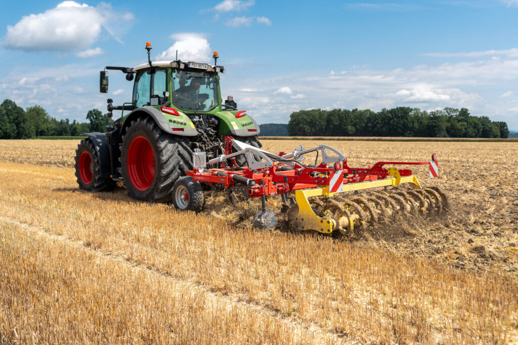 Nieuwe SYNKRO schoffelcultivator van PÖTTINGER
